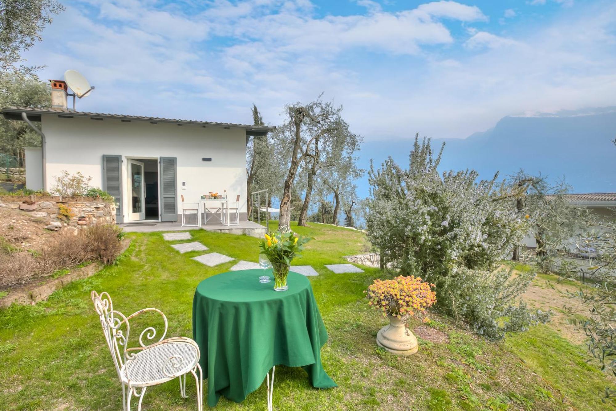 Relais Nanzello Garda Living 1 And 2 Villa Limone sul Garda Exterior photo